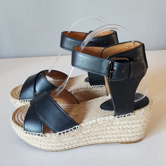 Coach Wedge "EUC" - Picture 4 of 16